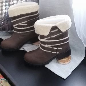 Chinese Laundry Brown Winter Boots Size 8